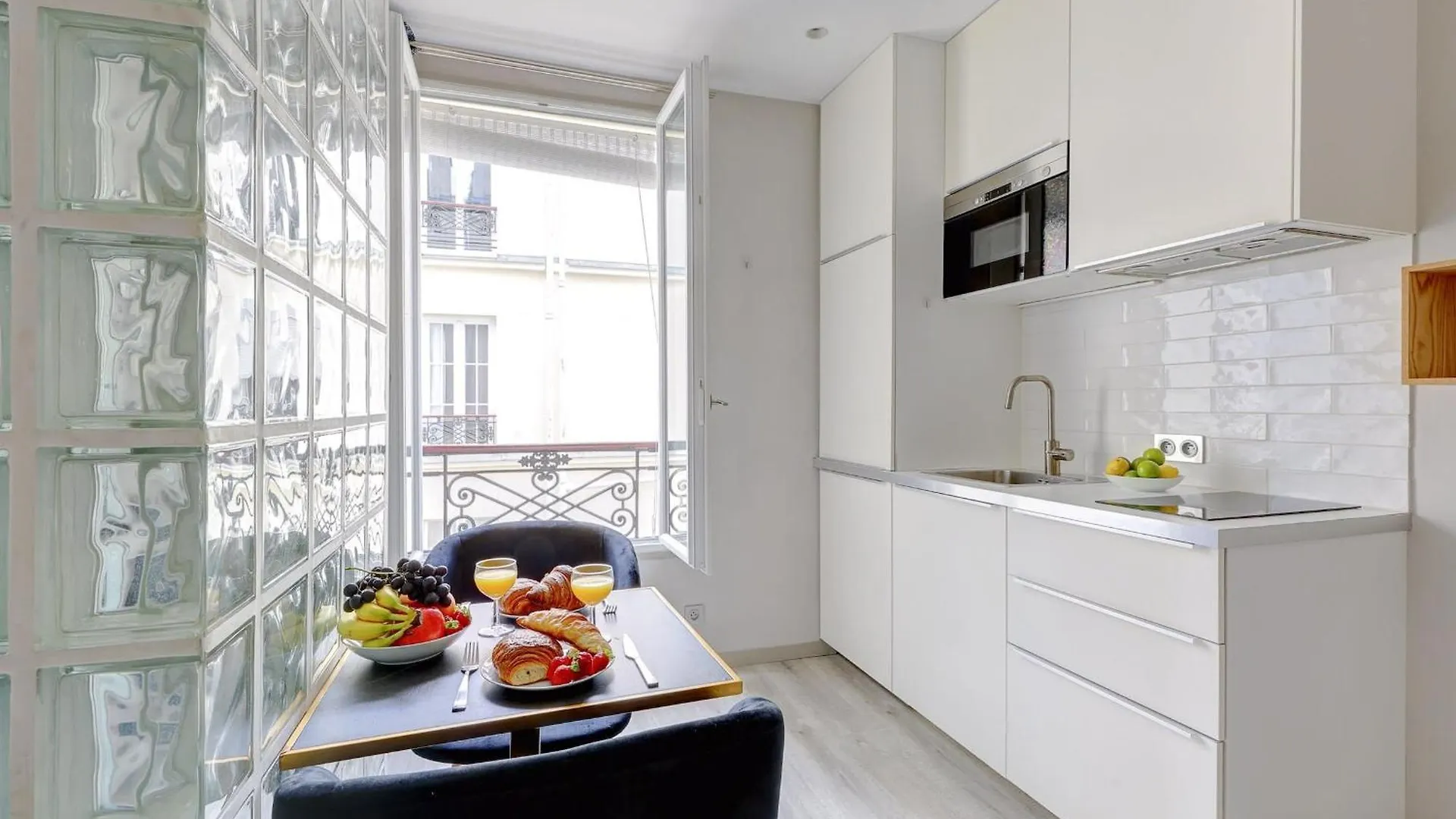 Eiffel Tower & 7Th Arrondissement - Cityapartmentstay Paris France