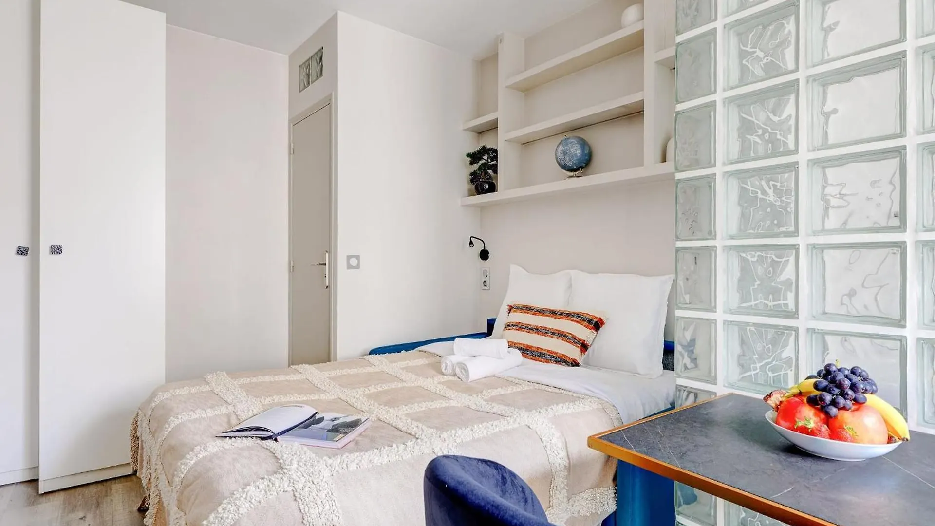 Eiffel Tower & 7Th Arrondissement - Cityapartmentstay Paris Apartment
